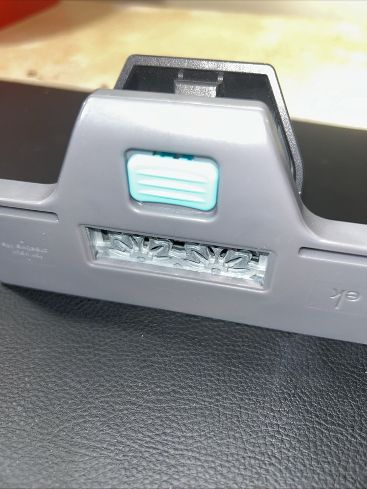 EK Success Flower Border Punch