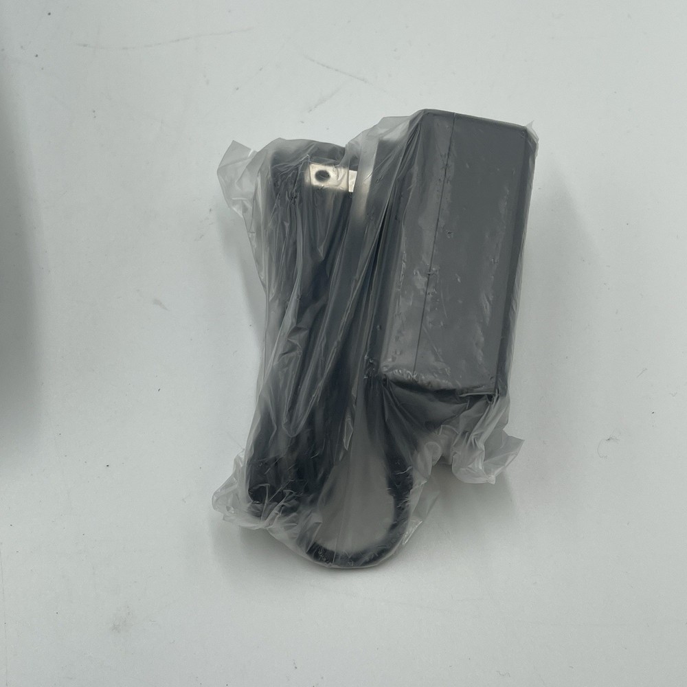 Zebra QLN320 Barcode Printer, WiFi, Bluetooth, Charger, And Battery