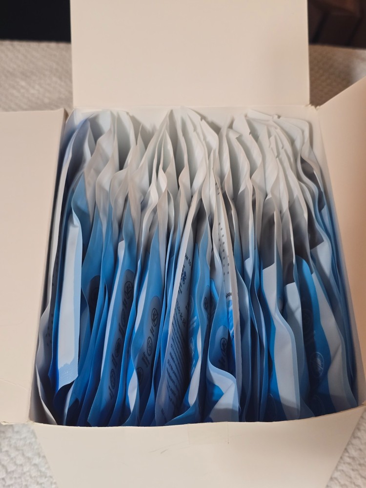 Precau Protective Face Mask 25 Pack, Adjustable Breathable Reusable