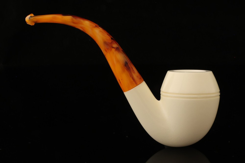 Rhodesian Block Meerschaum Pipe with fitted case 14438