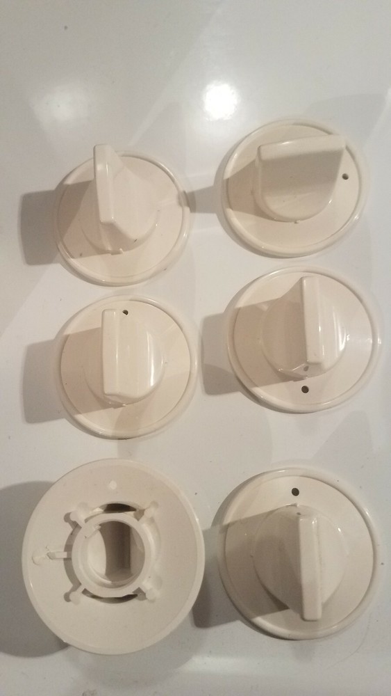 Robertshaw Uni-Line - 4590-500, 4 way chrome universal knobs, New