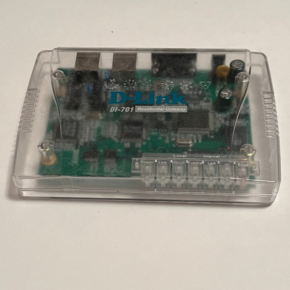 D-Link DI-701 Cable/DSL Internet Sharing Router: Has all components and docs