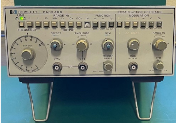 HP Hewlett Packard 3312A Function Generator Untested