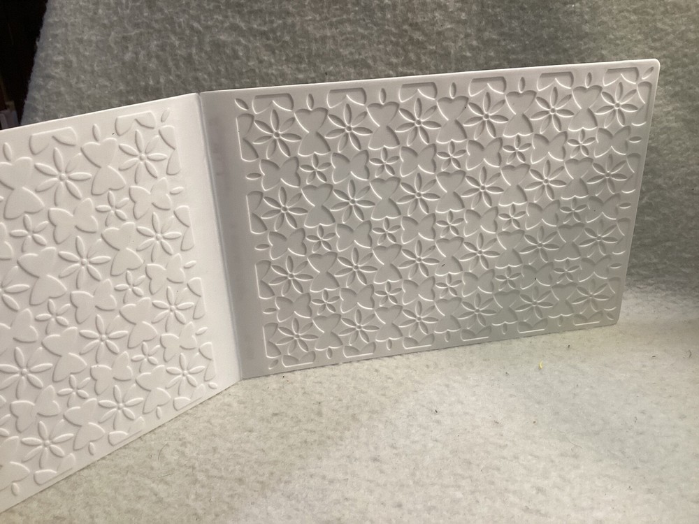 Spellbinders EL-005 3D Embossing Folder - 5”x7” - M-BOSSABILITIES - 2 Designs