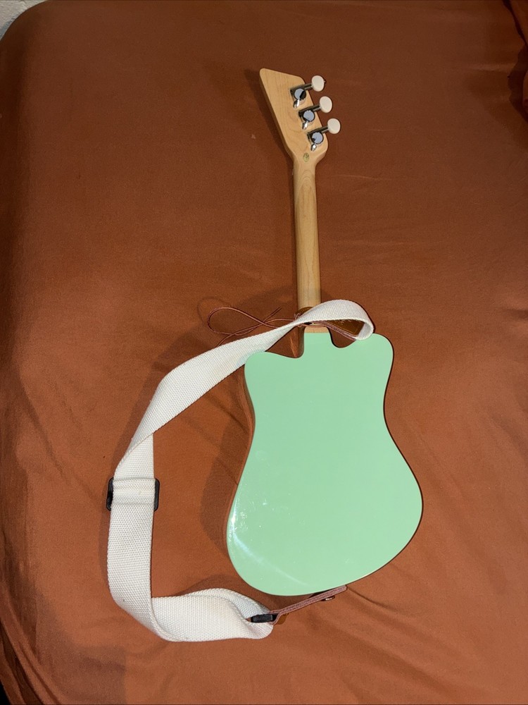 Green Loog Mini Acoustic Guitar 22" 3-String, Beginner-Friendly