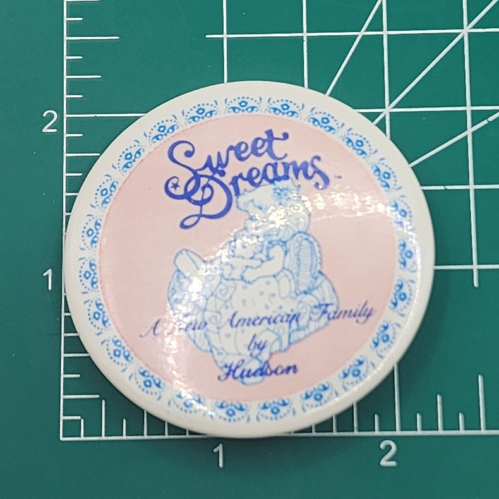 Sweet Dreams Dolls Advertisement Vintage Pinback Button