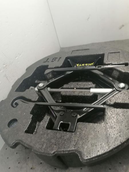 Jack and Tool Set Fits 2014 Sonata