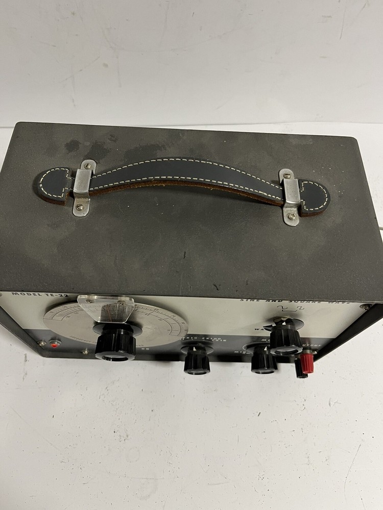 HONOR MODEL TE-22 AUDIO GENERATOR