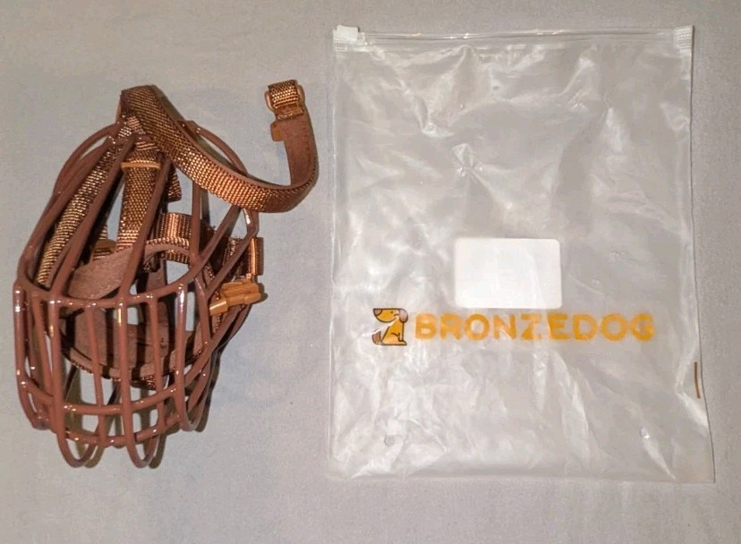 BRONZEDOG Dog Muzzle for Pitbulls Medium Large Breeds
