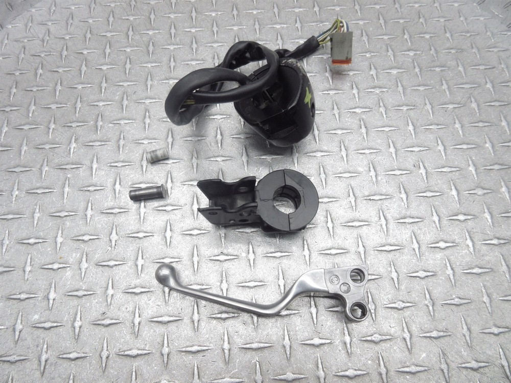 2004 Harley Davidson Fat Boy FLSTFI Left Switch Handlebar Control Clutch Perch