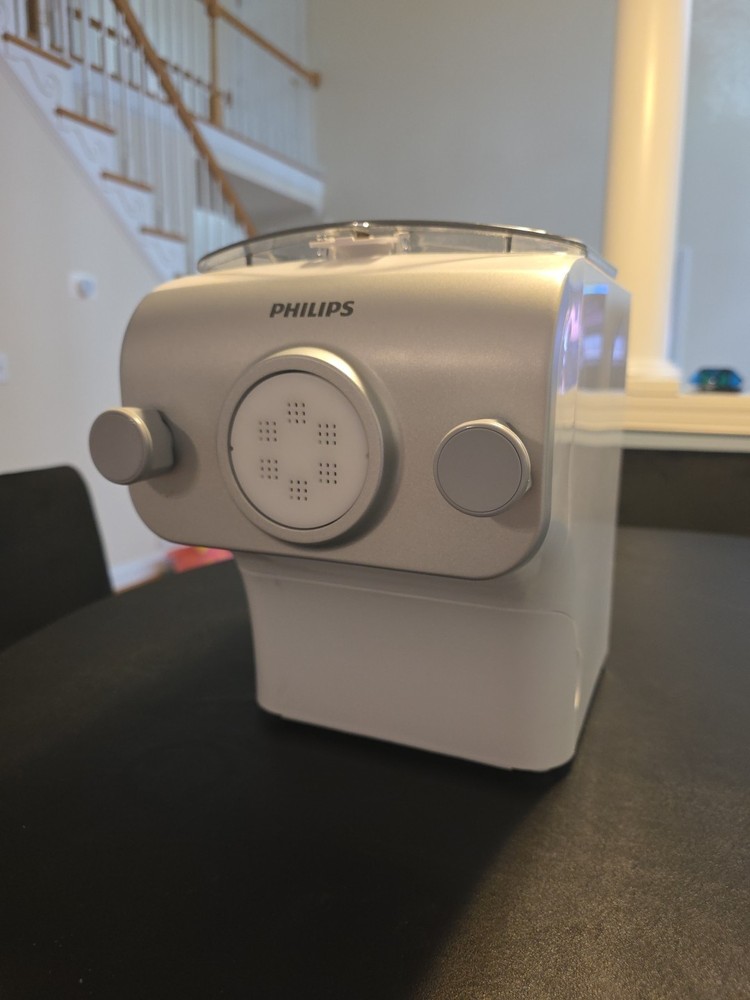 Philips HR2375/06 Pasta Maker White No Attachments Tested Working EUC