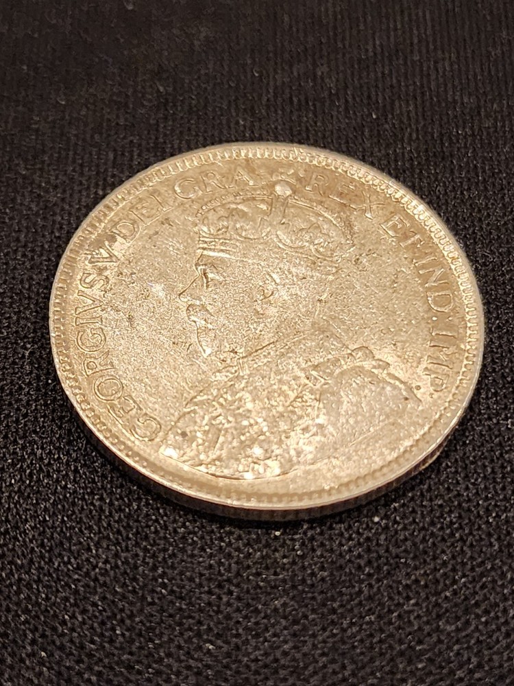 1930 Canada 25 Cents Silver Coin