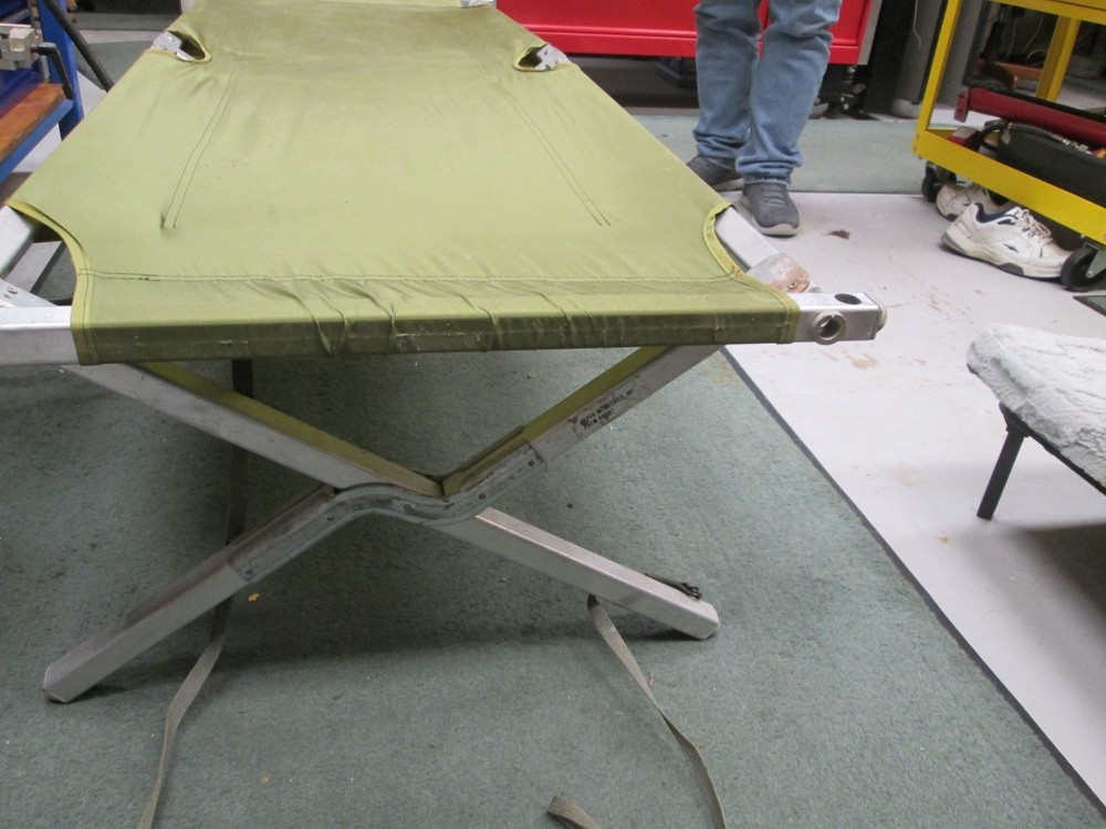US MILITARY HEAVY DUTY FOLDING COT ~USED~