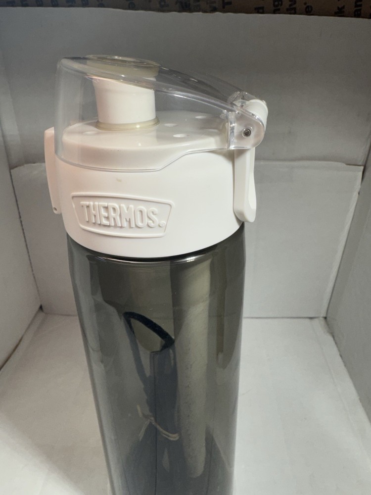 Thermos Hydration Bottle With Smart Lid Technology!
