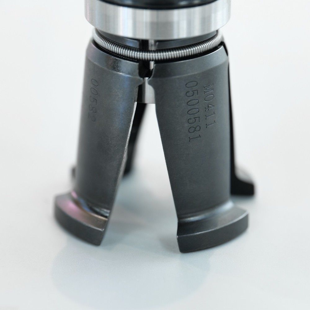 BT30 Pull Stud Gripper BT30 Spindle External Thread with 60 Degree Pull Claw