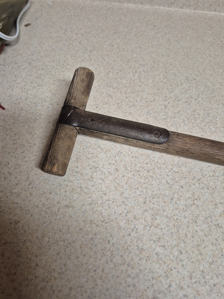 WW1 trench shovel