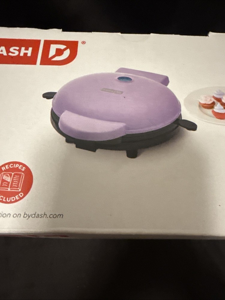 Dash Express Mini Cupcake Maker 9 1 1/4" Mini Cupcakes Nonstick NIB