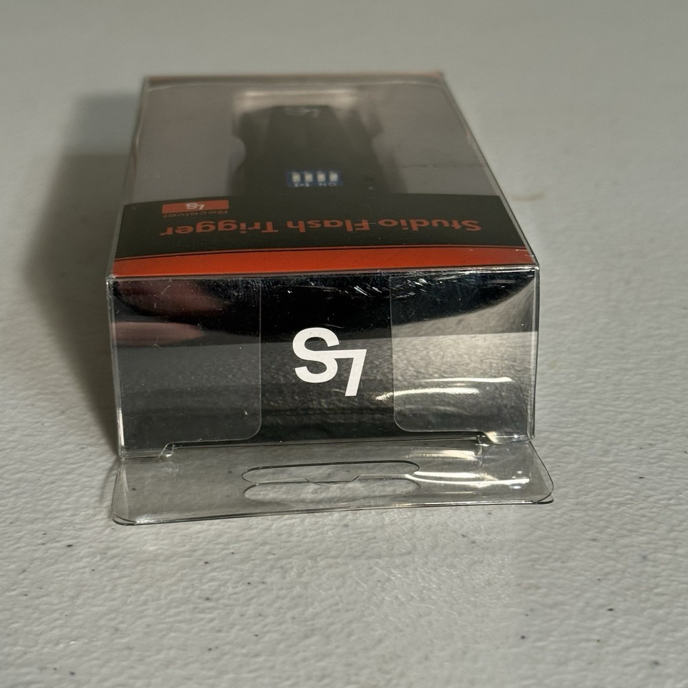 LS Studio Flash Trigger NIB