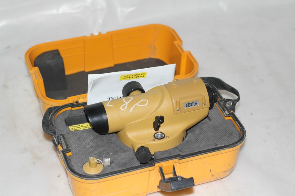 GEOTOP AUTOMATIC LEVEL MODEL G24E WITH CASE