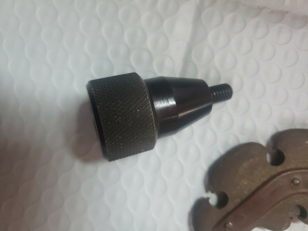 MISC ARCHERY BOW & ARROW TAPE KWIVER STABILIZER STUDS