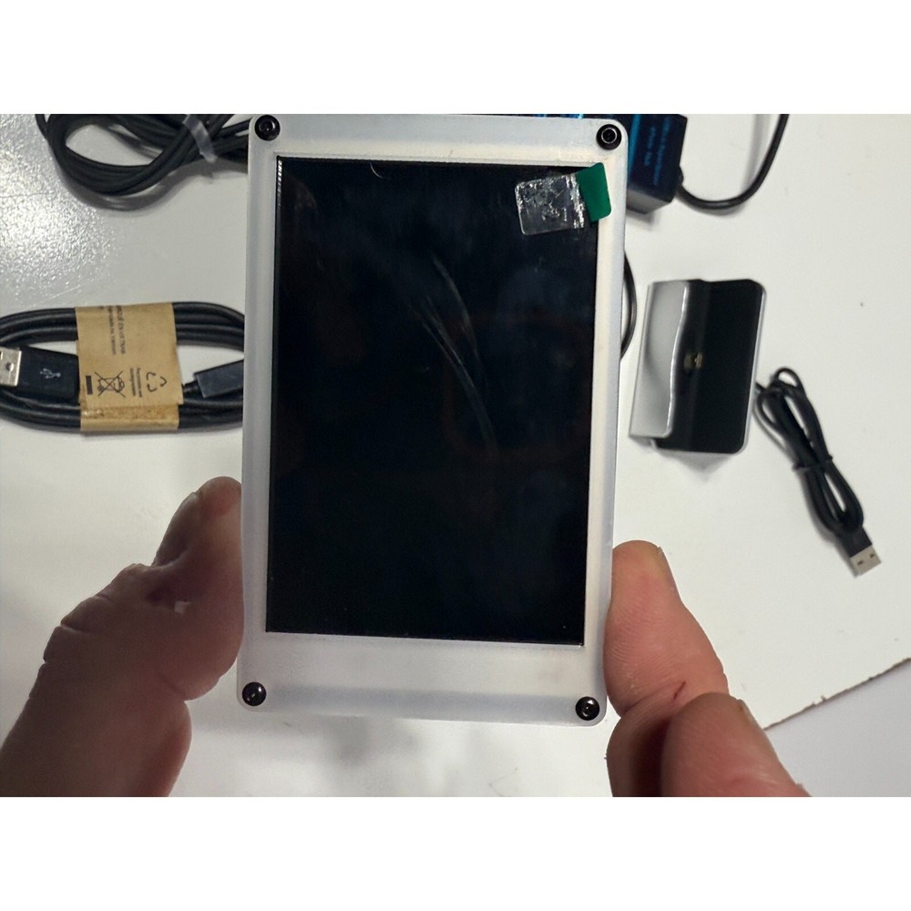 Geek Teches USB Mini PC Display with Stand + USB Hub Tinker-Ready!!!!