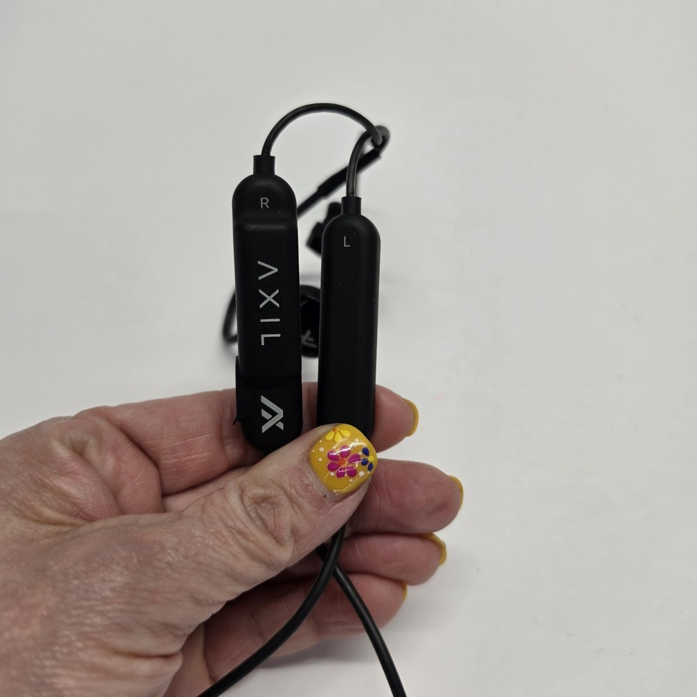 Axil GS Extreme Active Hearing Protection Bluetooth Earbuds - Black EUC W/ Case