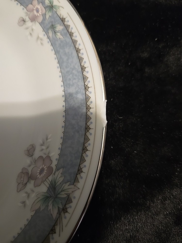 8 Pc Set Of Noritake ALHAMBRA Dinnerware