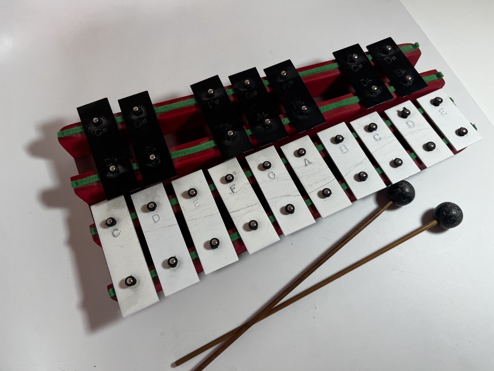 One Double 17 Note Used Xylophone