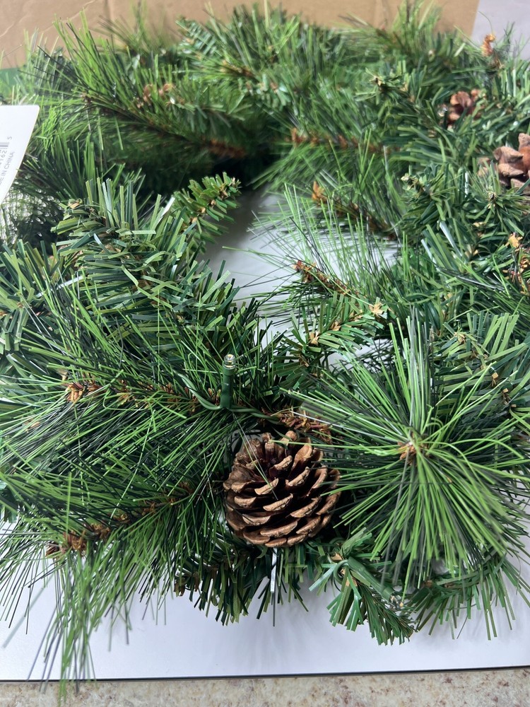 Mixed Pine Clear LED Wreath, 20 in Battery Powered New