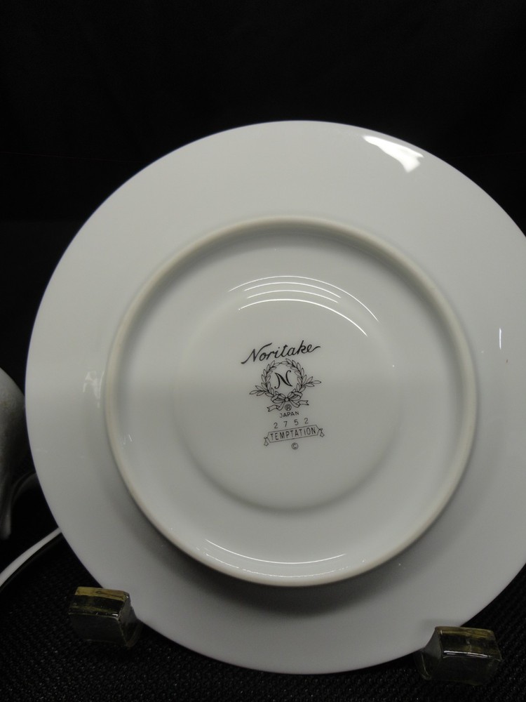 Noritake Temptation DINNER PLATE 10-1/2" Nice