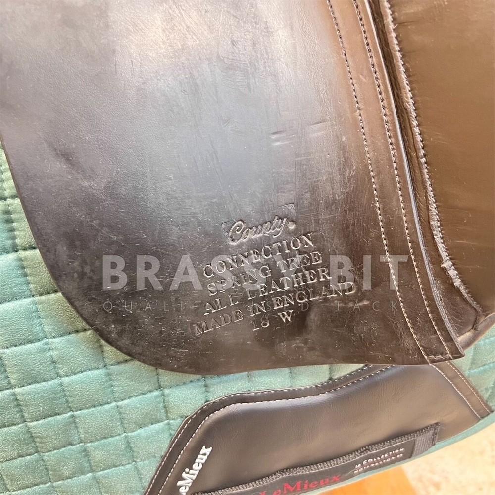 18" County Connection Dressage Saddle