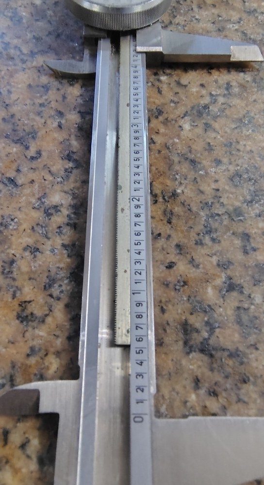 🗽FOWLER 6" DIAL CALIPER NO 52-010-006