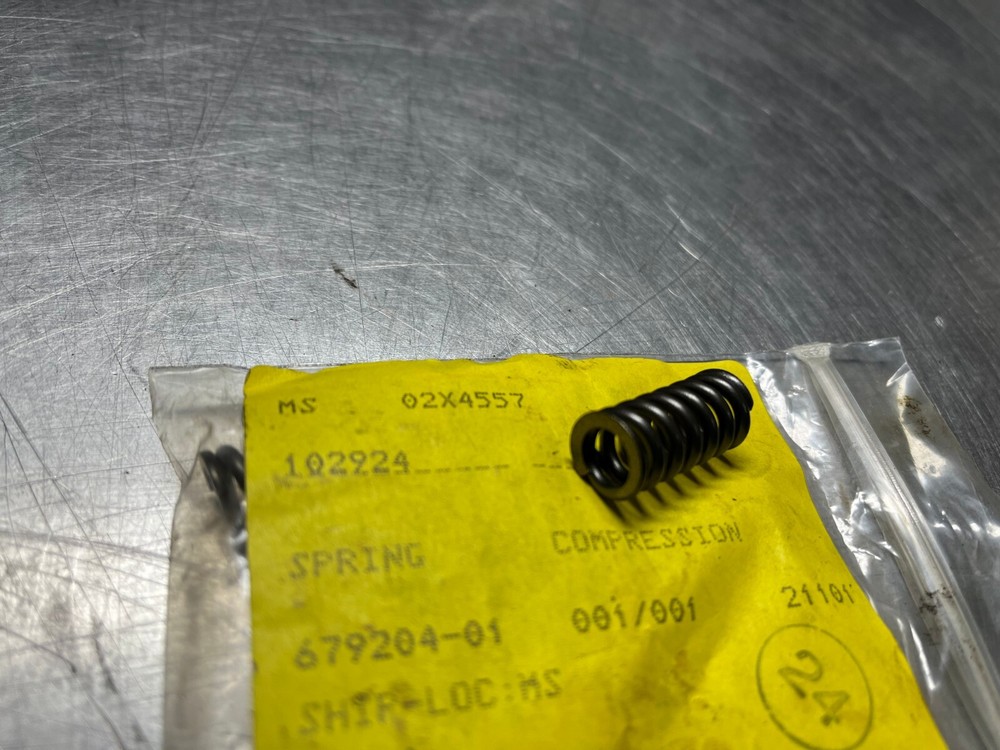 102924 OEM Graco COMPRESSION SPRING for Graco Pumps & Sprayers