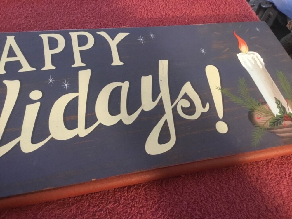 Happy Holiday Wall Hanging