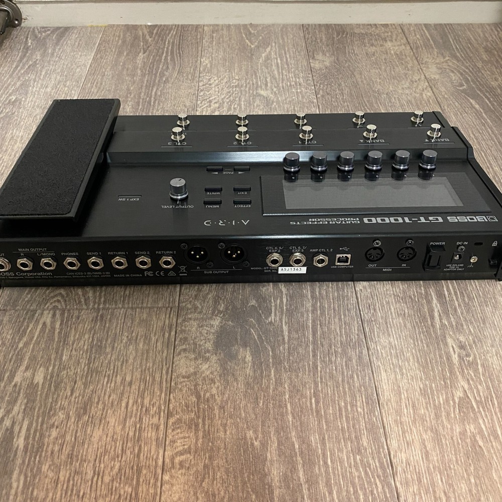 Boss GT-1000 Guitar Effects Processor Multi-Effects Pedal ※With / Adapter & Case