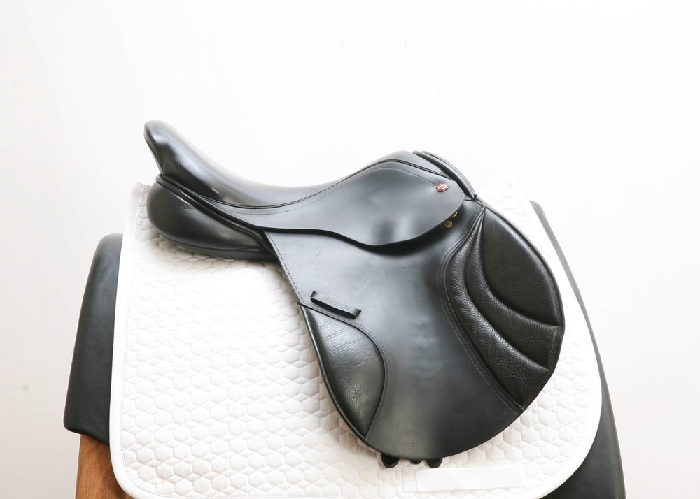 Used Albion K2 Jump 17.5MW Saddle #7014