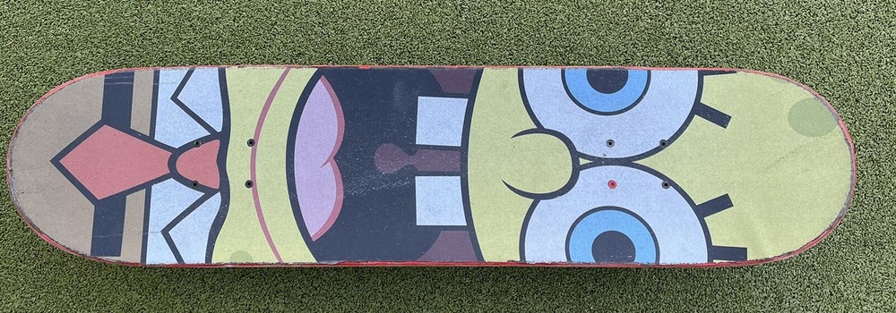 Mikemo Sponge Bob Skateboard Silver trucks & Bones