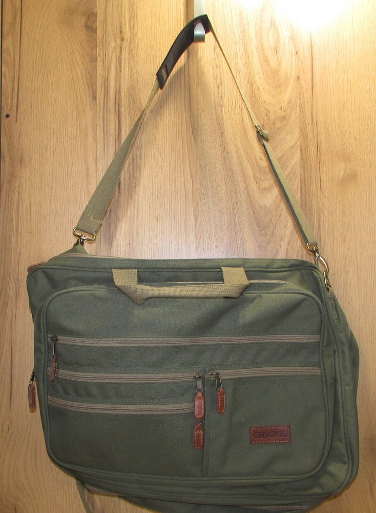 Cherokee Duffle Bag Backpack Weekender Suitcase Lightly Used