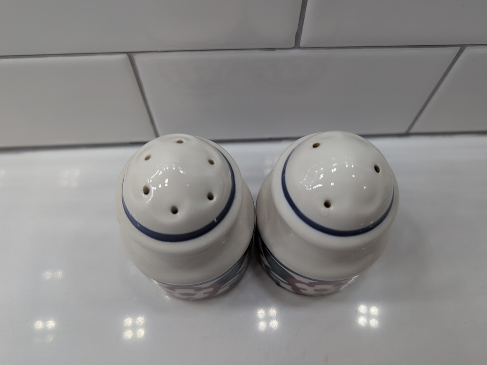 Pfaltzgraff Stoneware Arbor Vine Salt & Pepper Shakers