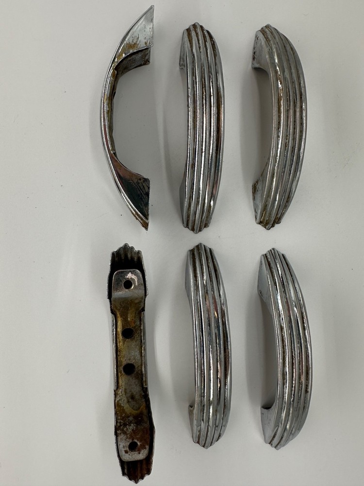 Set of 6 1920s Chrome Art Deco Drawer Pulls
