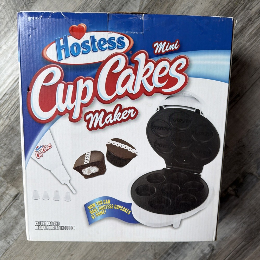 Hostess Mini Cupcake Maker Kit NWOT