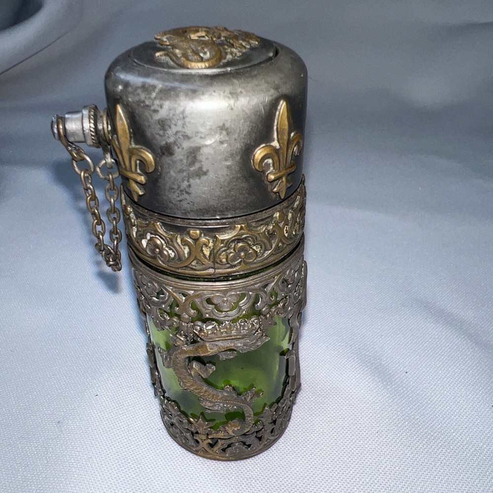 Antique green glass perfume bottle optimizer Sliver/brass