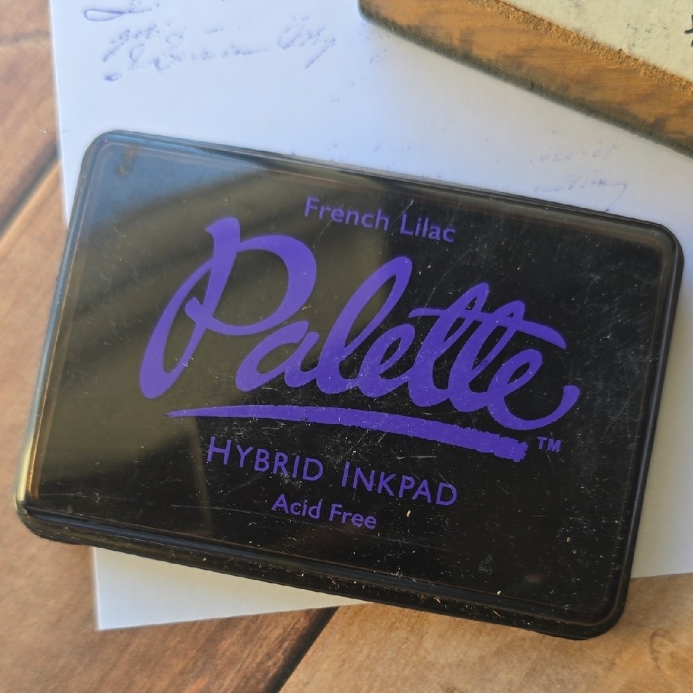 VINTAGE STAMP SET BUNDLE WITH INK PAD -E110