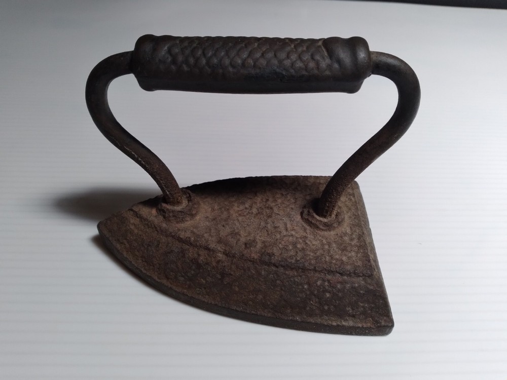Antique Vermont Clothes Iron