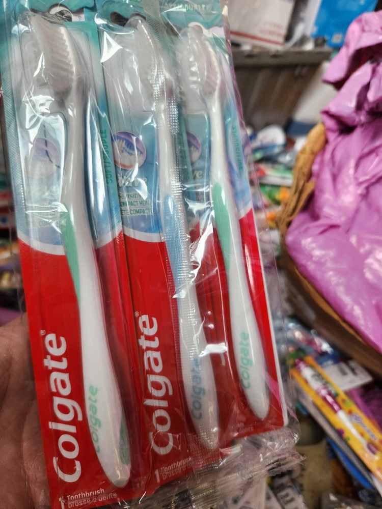 6 Pack Colgate Wave Soft SENSITIVE Compact Head Toothbrushes
