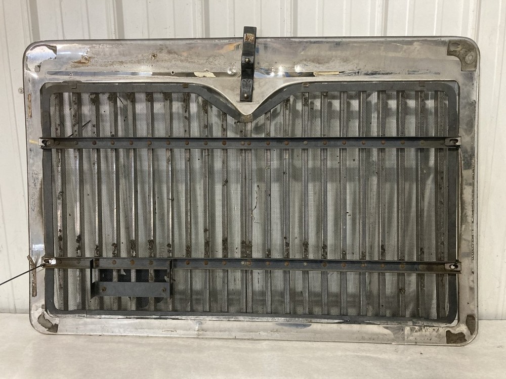 1997-2011 International 9200 Grille - Used