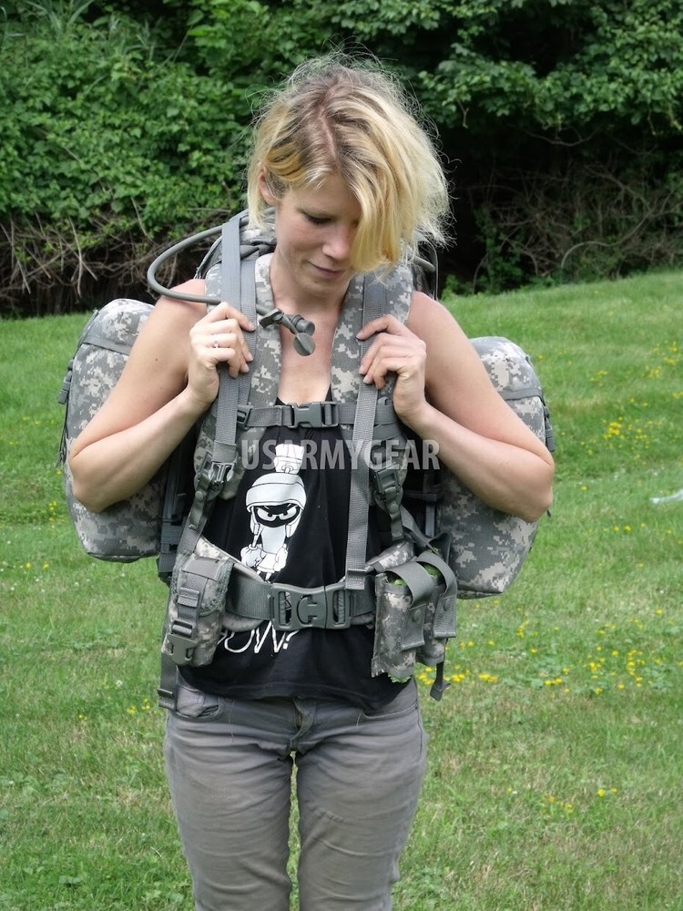 NEW Fully Loaded Molle ACU GI Medium Rucksack Military Backpack Hydration System