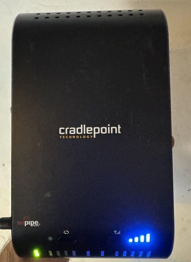 Cradlepoint MBR1400 Router with AC adapter Bundle