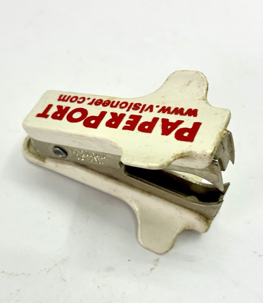 PaperPort Visioneer Ad Staple Remover Puller Extractor White Bakelite Red USA
