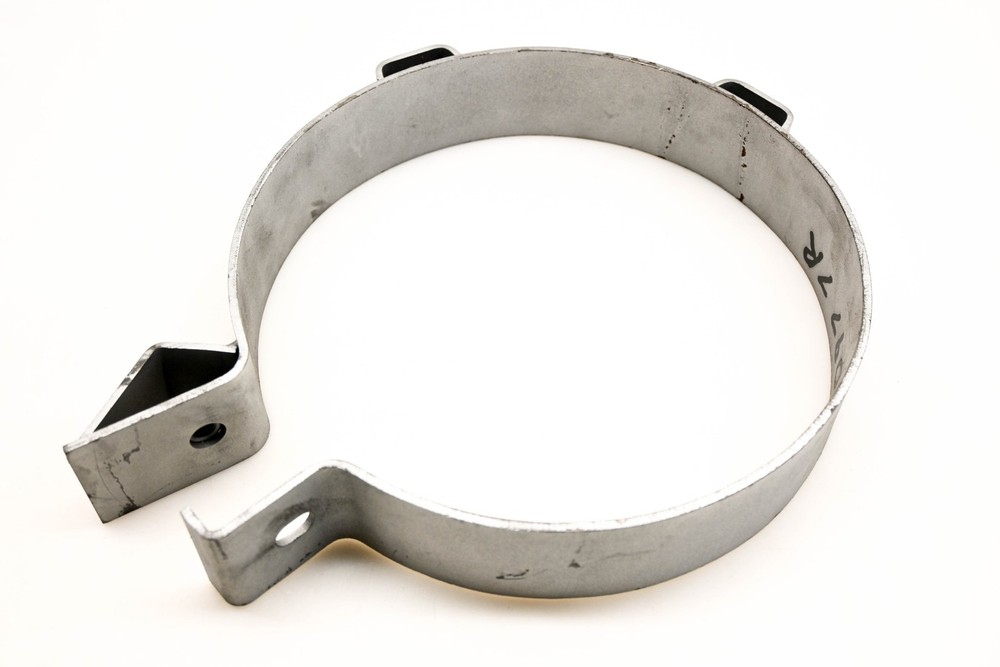 Mack 3394-H00977R Clamp NOS